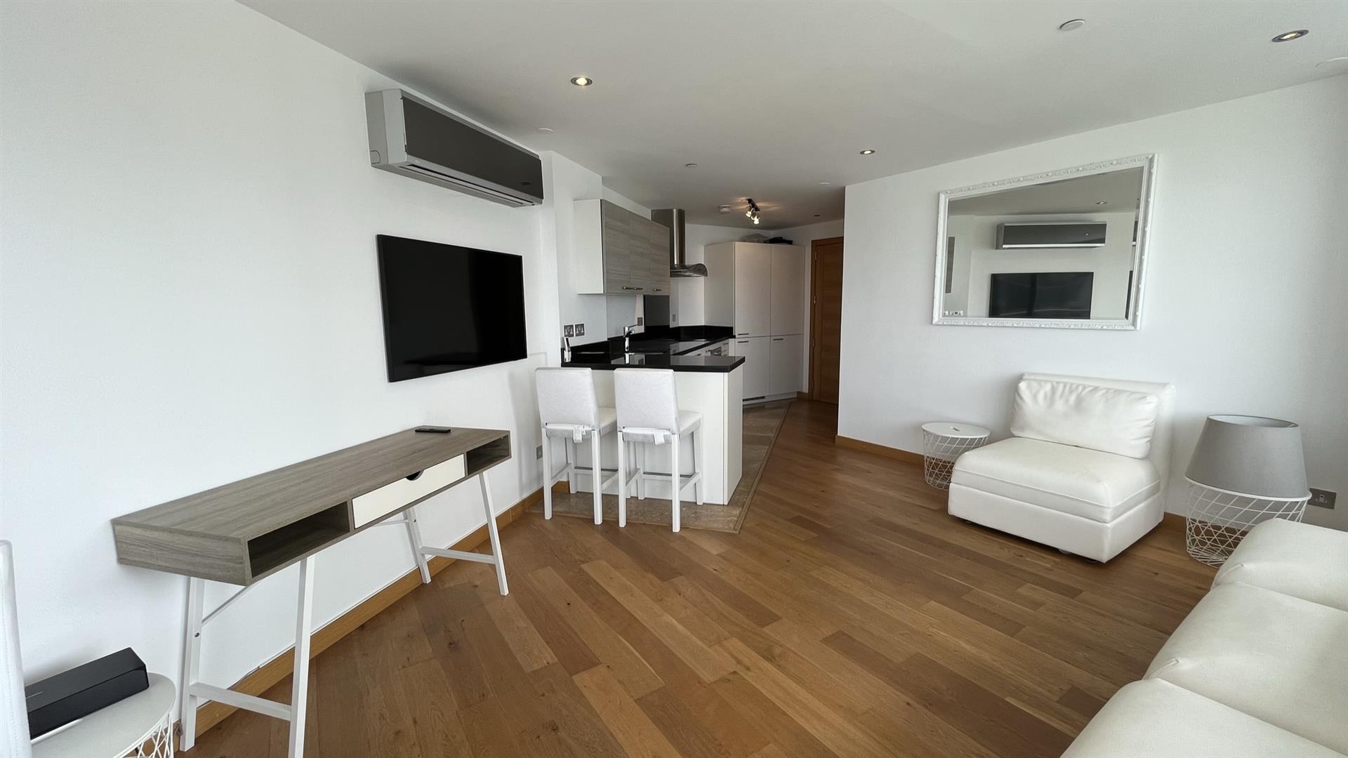 Image of Apartment - 2 Bedrooms - 1 Bathrooms for Rental in Majestic Ocean Plaza-Gibraltar, Image 5